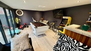 Photo 14- click for photo gallery